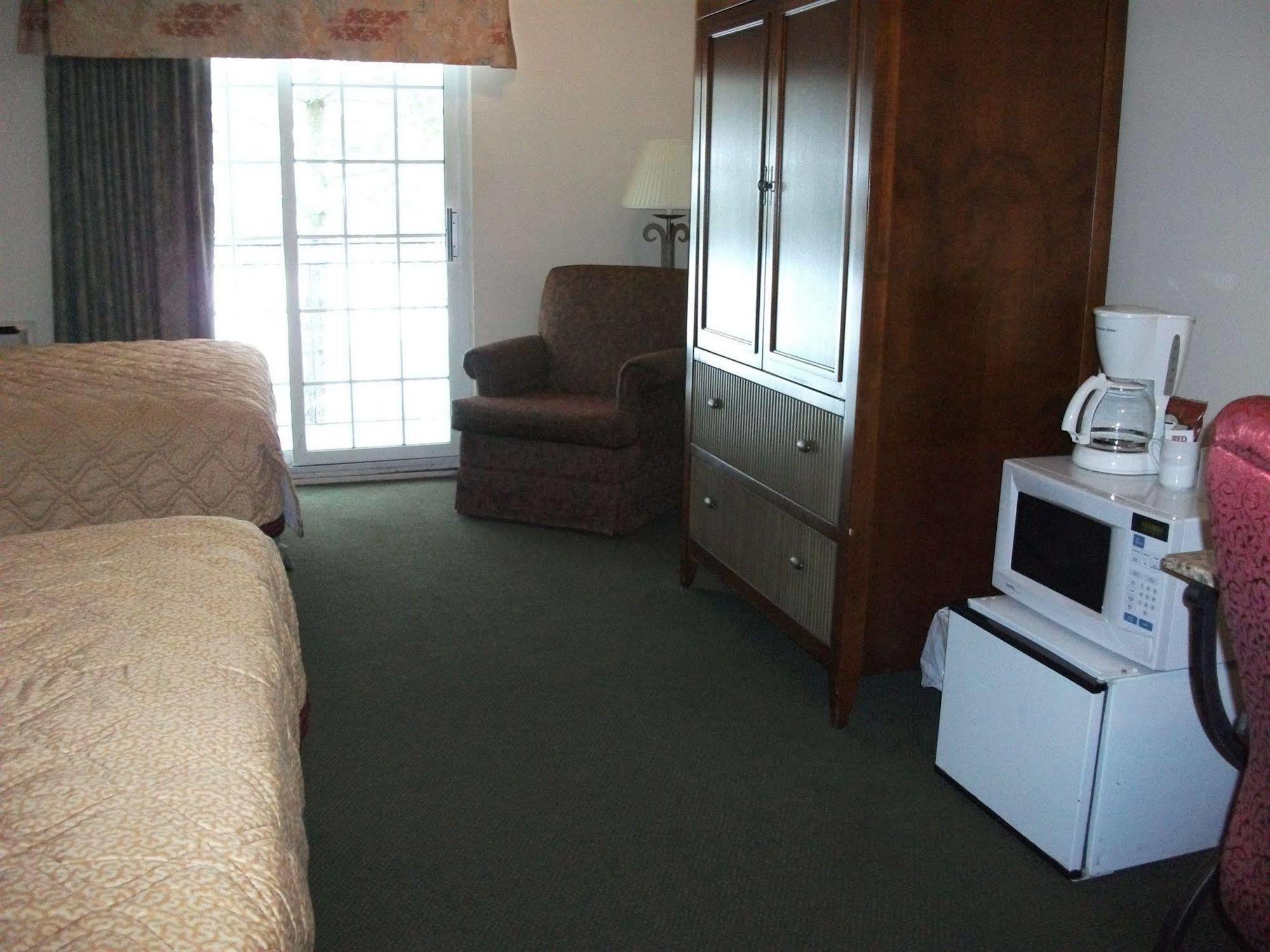 Travelodge By Wyndham Wasaga Beach Kültér fotó