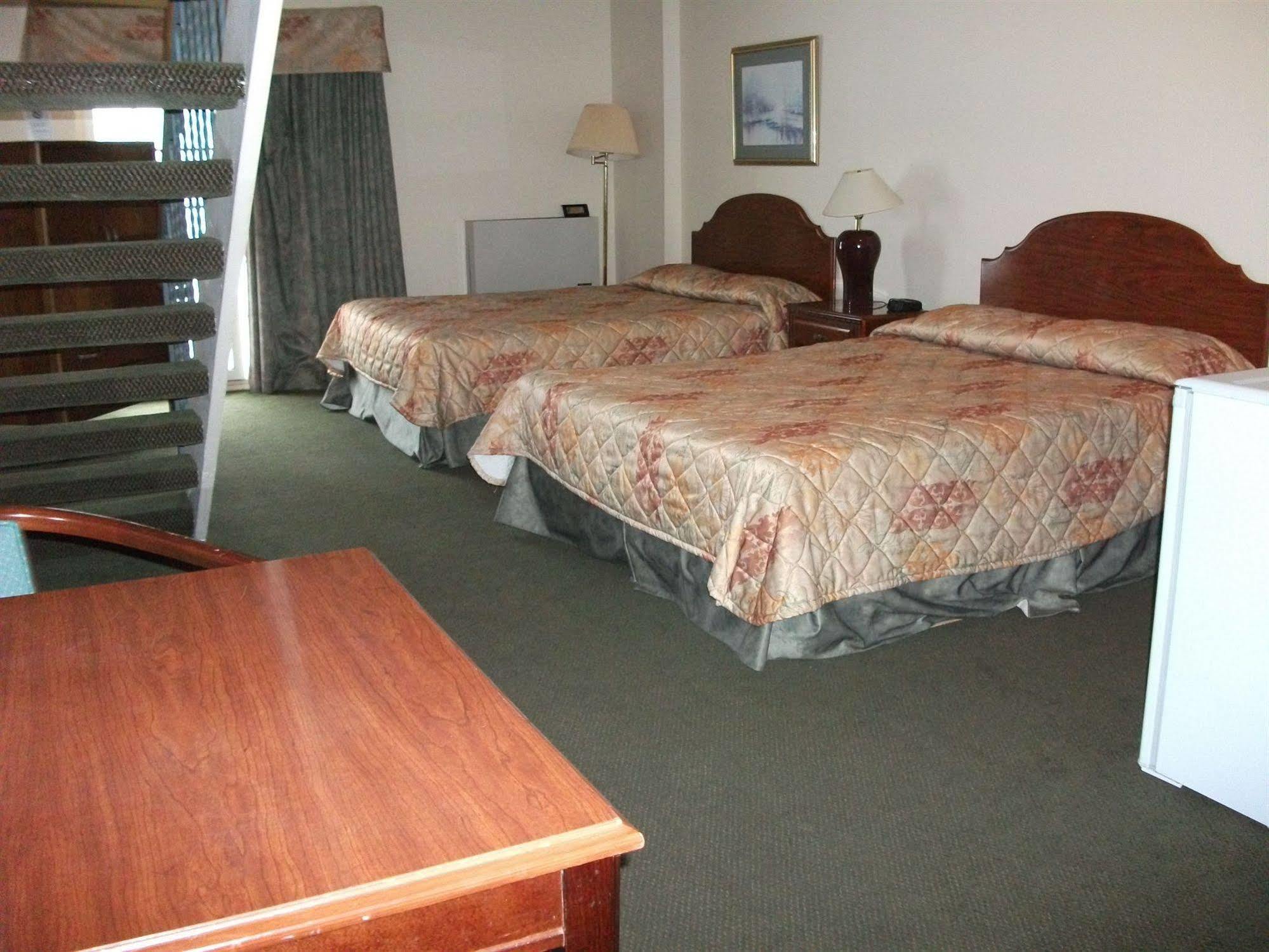 Travelodge By Wyndham Wasaga Beach Szoba fotó